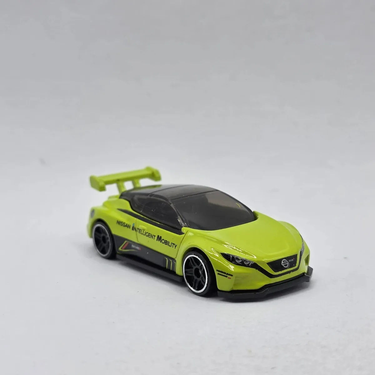 Hot Wheels Nissan Leaf Nismo RC_02 – HW Green Speed 2/5 – Modellino Scala Ridotta – Mattel 2022