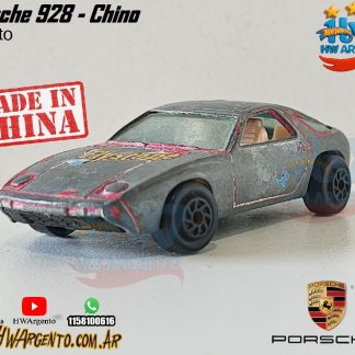 Porsche 928 - Chino